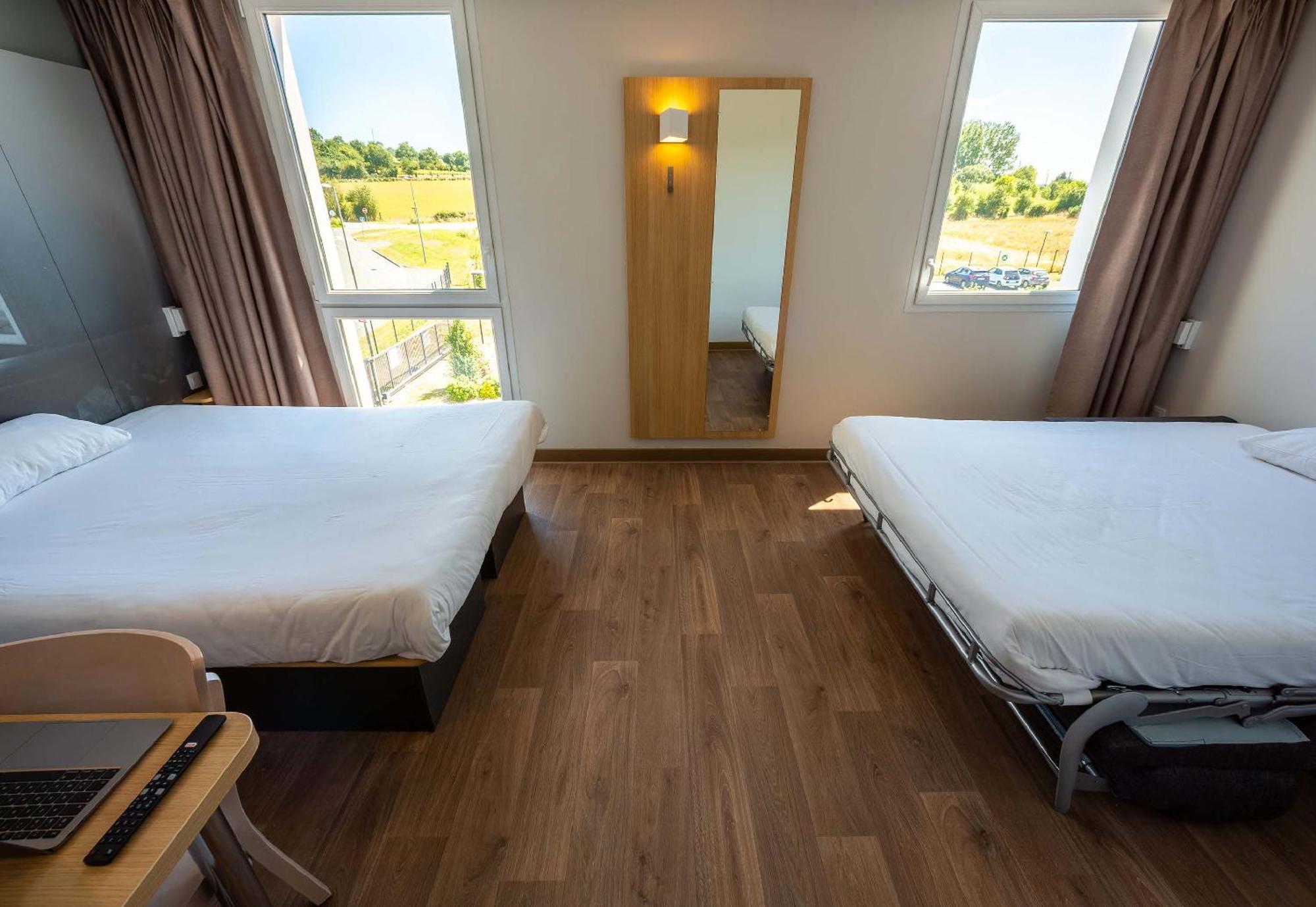 B&B Hotel Ле-Эрбье Экстерьер фото